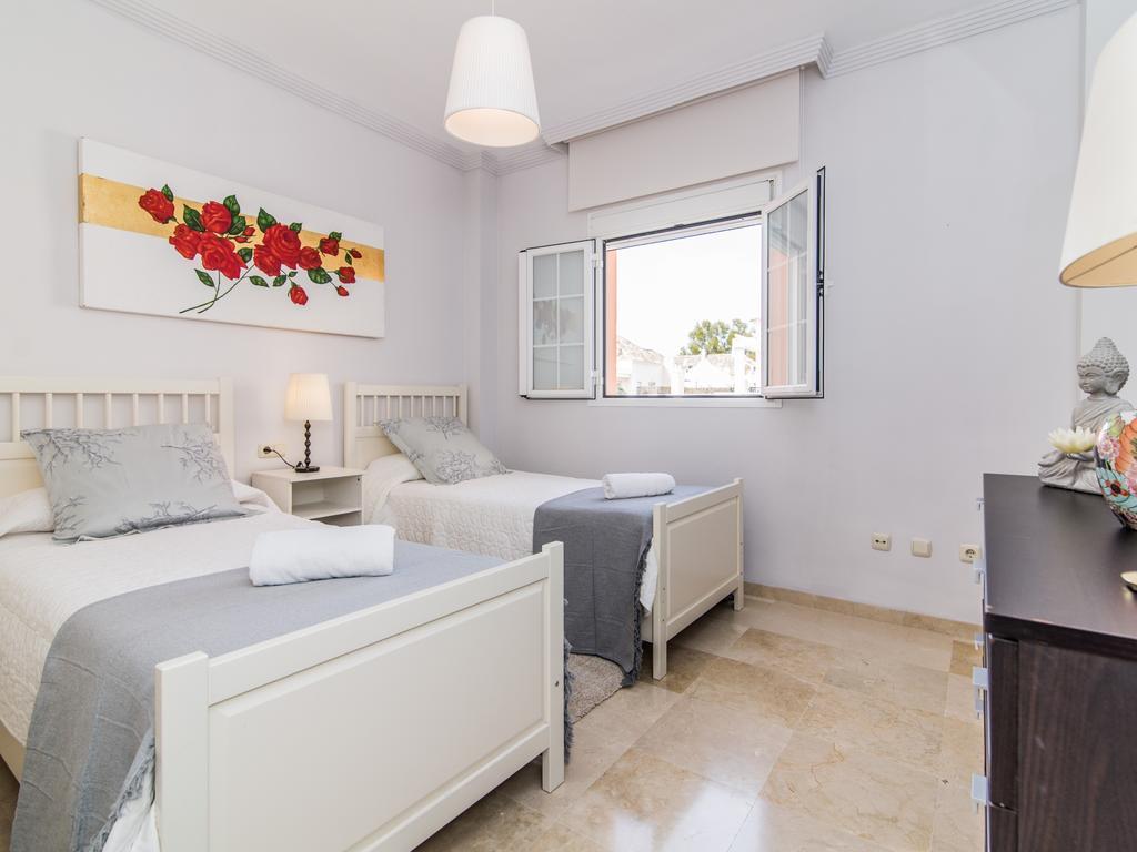 River Garden Spacious Penthouse Марбелья Экстерьер фото
