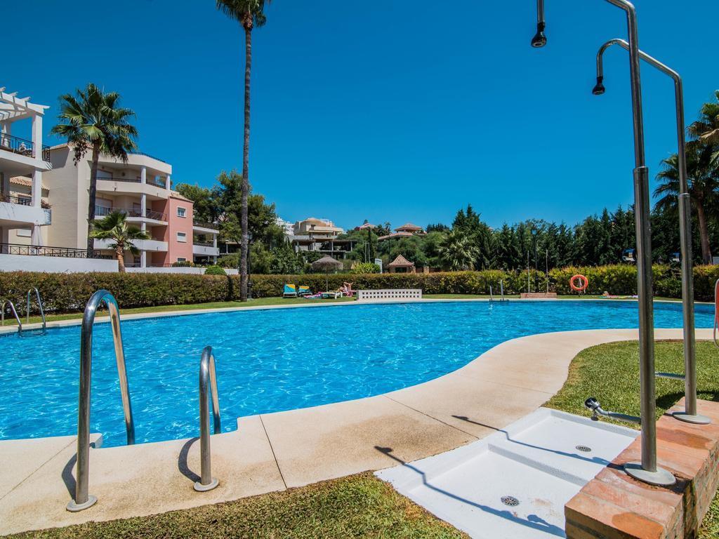 River Garden Spacious Penthouse Марбелья Экстерьер фото